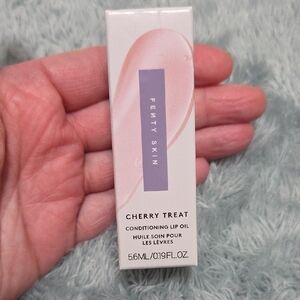 Cherry Treat Conditioning Lip Oil